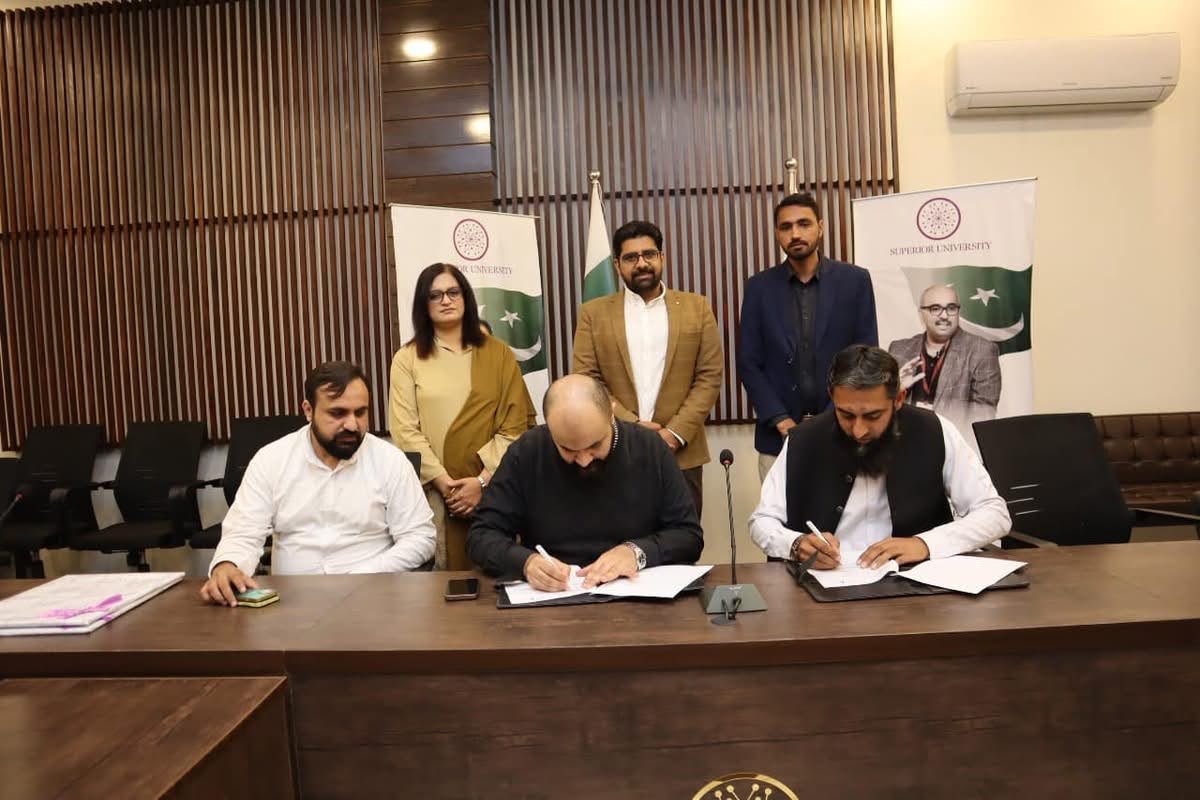 MOU Signing Ceremony at Superior University Faisalabad Campus 🤝✨