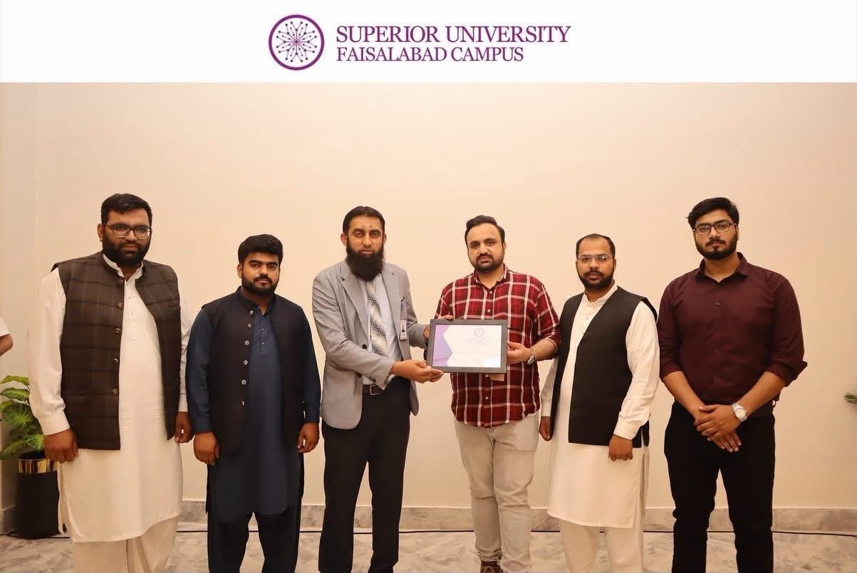 AI Career Roadmap Session at Superior University, Faisalabad 🎓🚀